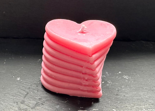 Hearts twist candle