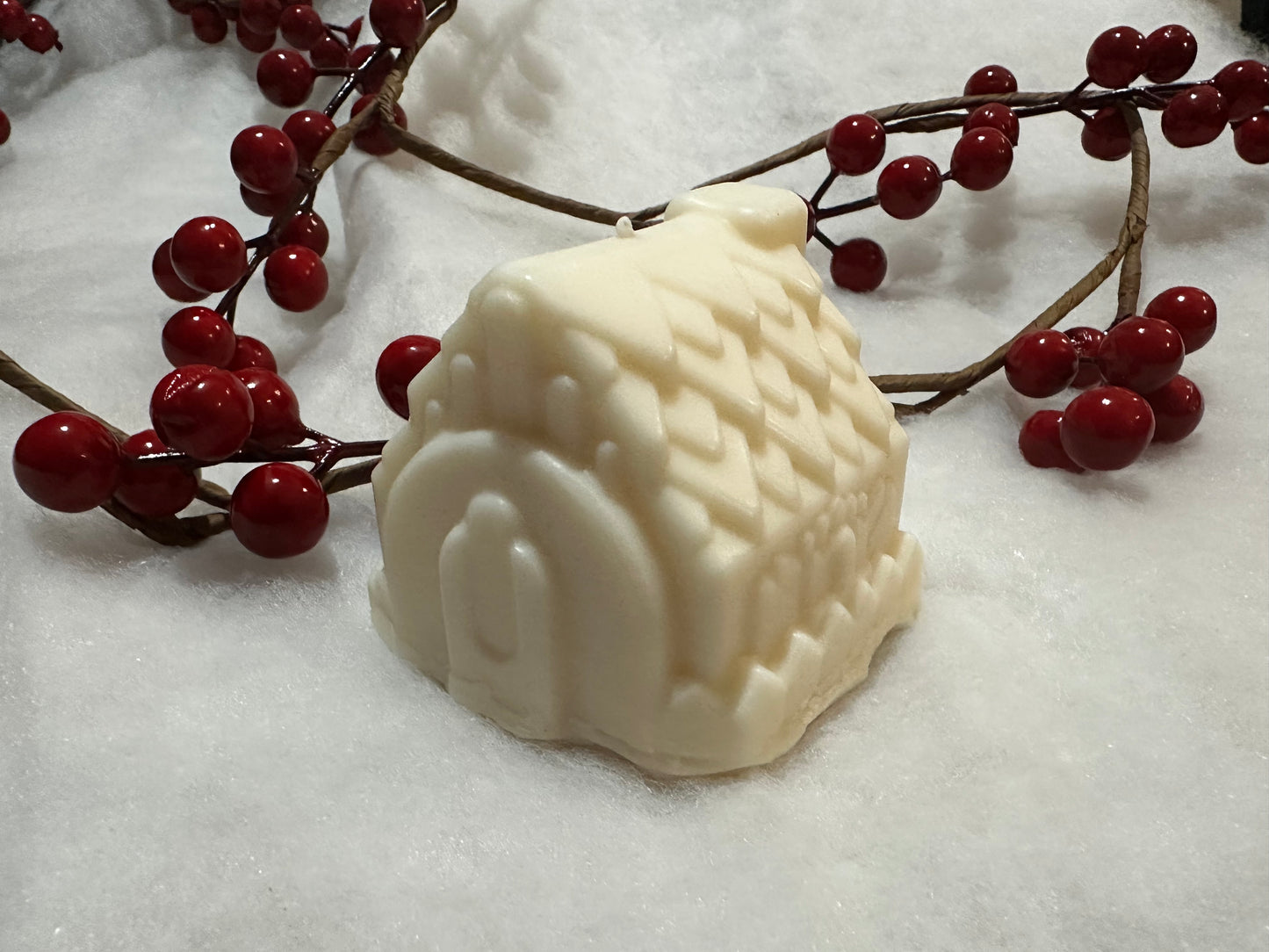 Snowy Cottage Candle