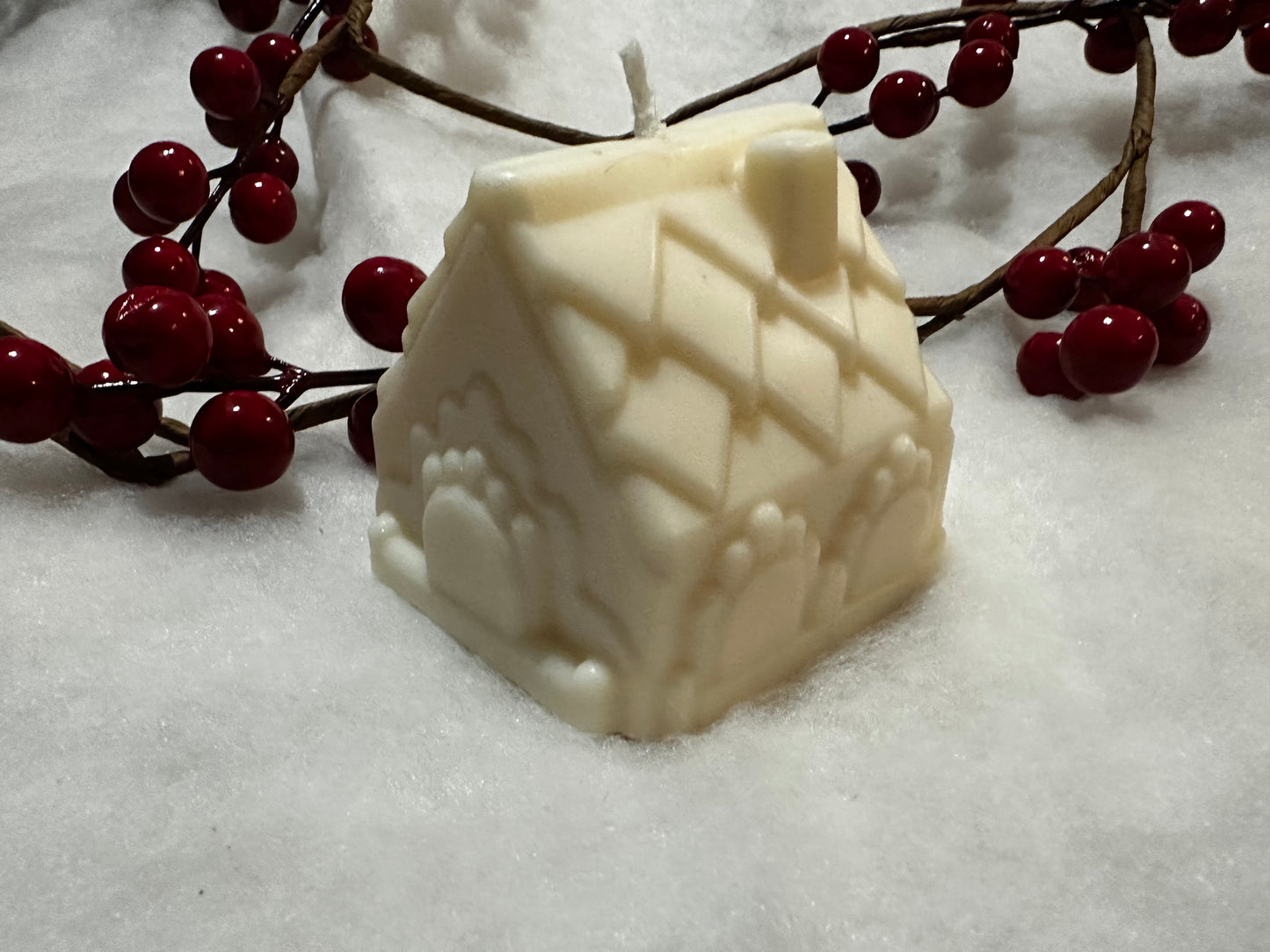 Snowy Cottage Candle